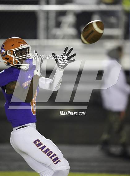 Thumbnail 3 in Starkville @ Southaven (MSHAA 6A Round 1) photogallery.