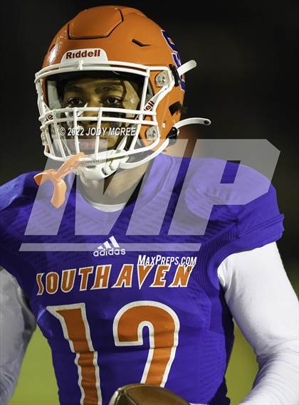 Thumbnail 2 in Starkville @ Southaven (MSHAA 6A Round 1) photogallery.