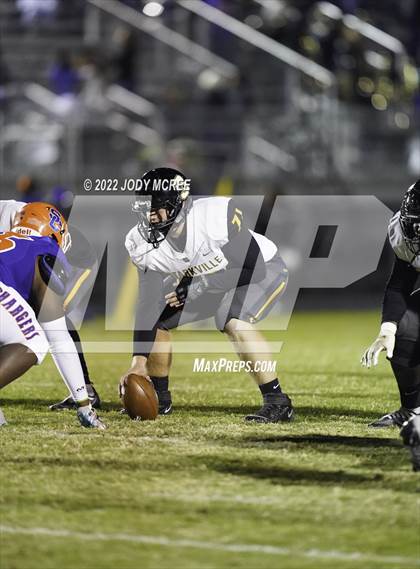 Thumbnail 2 in Starkville @ Southaven (MSHAA 6A Round 1) photogallery.