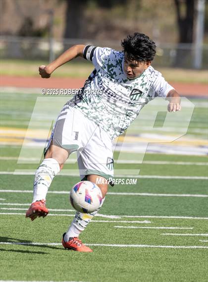 Thumbnail 2 in Savanna vs. Palmdale photogallery.