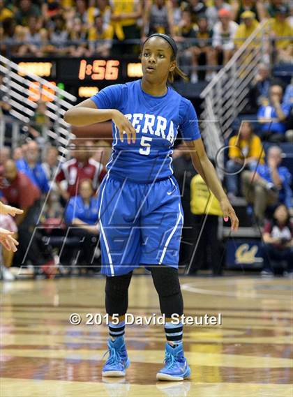 Thumbnail 2 in Serra vs. McClatchy (CIF State D1 Final) photogallery.