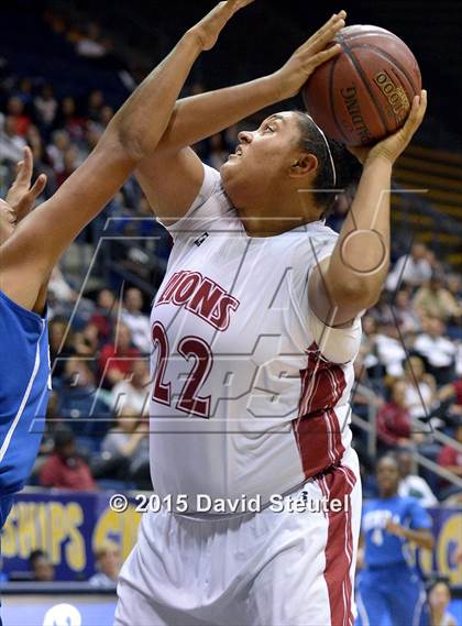 Thumbnail 3 in Serra vs. McClatchy (CIF State D1 Final) photogallery.