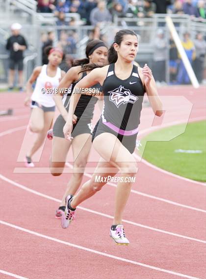 Thumbnail 3 in 4th Annual Randy Sturgeon Invitational (100, 100 HH, 300 LH, 400) photogallery.