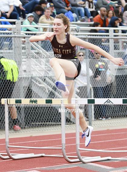 Thumbnail 2 in 4th Annual Randy Sturgeon Invitational (100, 100 HH, 300 LH, 400) photogallery.