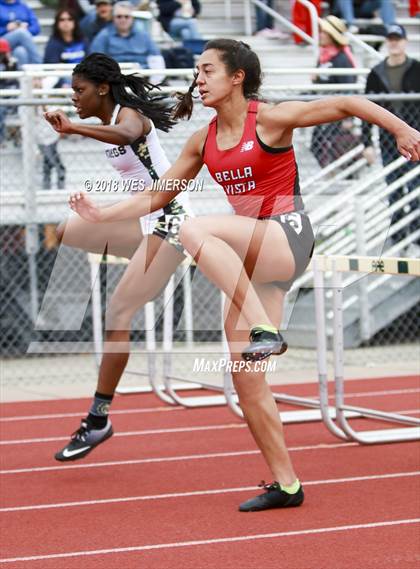 Thumbnail 2 in 4th Annual Randy Sturgeon Invitational (100, 100 HH, 300 LH, 400) photogallery.