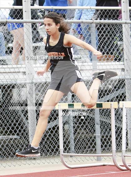 Thumbnail 3 in 4th Annual Randy Sturgeon Invitational (100, 100 HH, 300 LH, 400) photogallery.