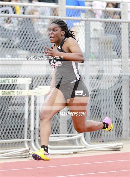 Thumbnail 1 in 4th Annual Randy Sturgeon Invitational (100, 100 HH, 300 LH, 400) photogallery.