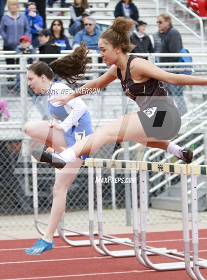 Thumbnail 3 in 4th Annual Randy Sturgeon Invitational (100, 100 HH, 300 LH, 400) photogallery.