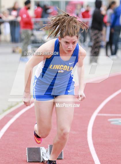 Thumbnail 3 in 4th Annual Randy Sturgeon Invitational (100, 100 HH, 300 LH, 400) photogallery.