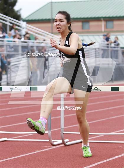 Thumbnail 2 in 4th Annual Randy Sturgeon Invitational (100, 100 HH, 300 LH, 400) photogallery.