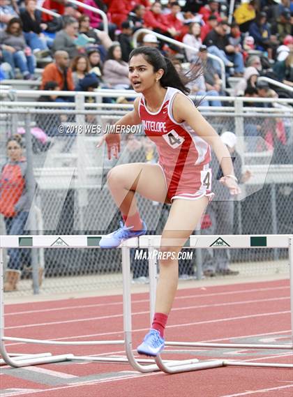 Thumbnail 2 in 4th Annual Randy Sturgeon Invitational (100, 100 HH, 300 LH, 400) photogallery.
