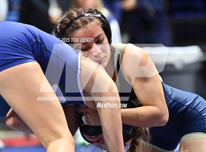 Thumbnail 2 in UIL Wrestling 5A-6A Finals (Round 3) photogallery.