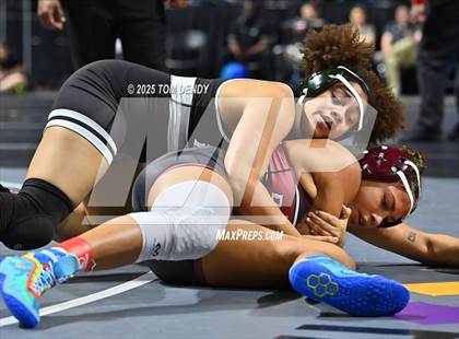 Thumbnail 1 in UIL Wrestling 5A-6A Finals (Round 3) photogallery.