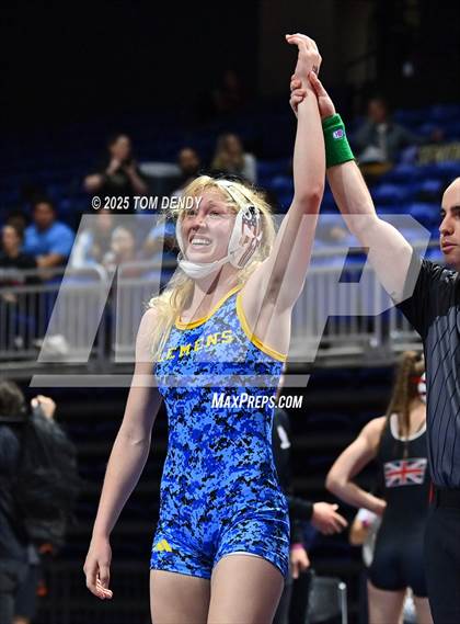 Thumbnail 1 in UIL Wrestling 5A-6A Finals (Round 3) photogallery.