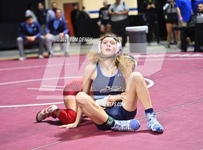Thumbnail 3 in UIL Wrestling 5A-6A Finals (Round 3) photogallery.