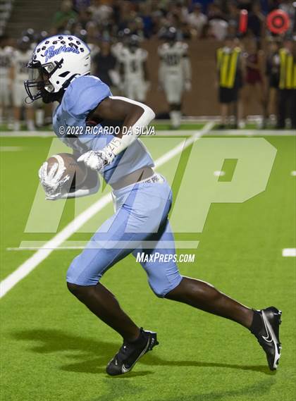 Thumbnail 3 in Tompkins vs Paetow photogallery.