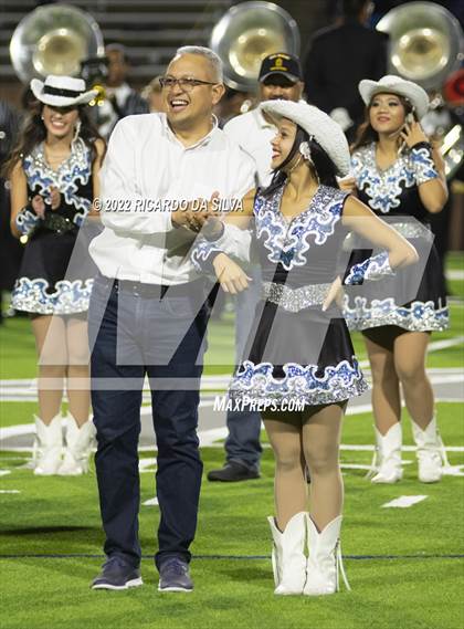 Thumbnail 2 in Tompkins vs Paetow photogallery.