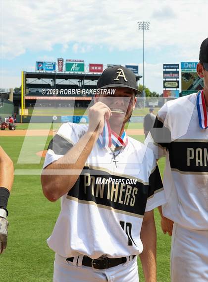 Thumbnail 1 in Abbott vs. Fayetteville (UIL 1A Baseball State Final Medal Ceremony) photogallery.