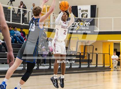 Thumbnail 3 in Dothan vs. Vestavia Hills photogallery.