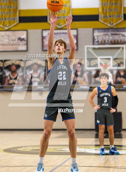 Thumbnail 2 in Dothan vs. Vestavia Hills photogallery.