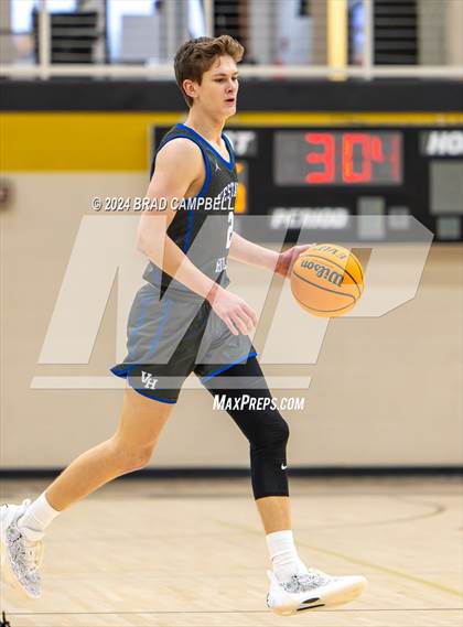 Thumbnail 3 in Dothan vs. Vestavia Hills photogallery.