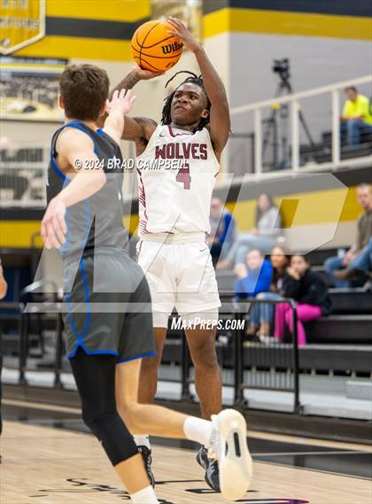 Thumbnail 2 in Dothan vs. Vestavia Hills photogallery.