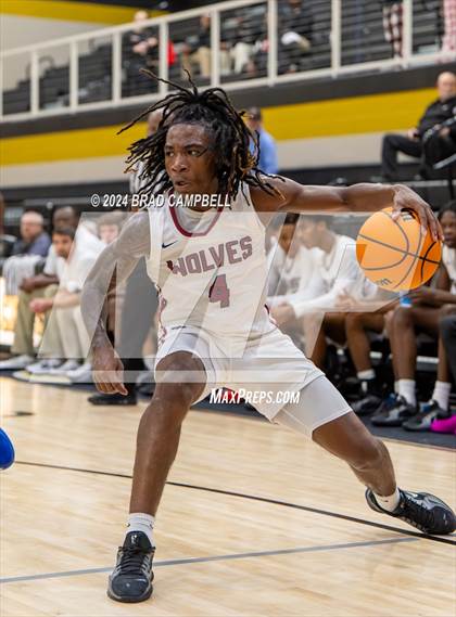 Thumbnail 1 in Dothan vs. Vestavia Hills photogallery.
