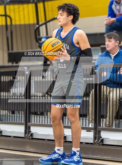 Thumbnail 1 in Dothan vs. Vestavia Hills photogallery.