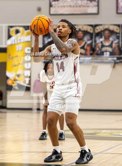 Thumbnail 2 in Dothan vs. Vestavia Hills photogallery.