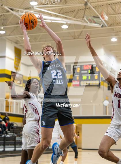 Thumbnail 2 in Dothan vs. Vestavia Hills photogallery.