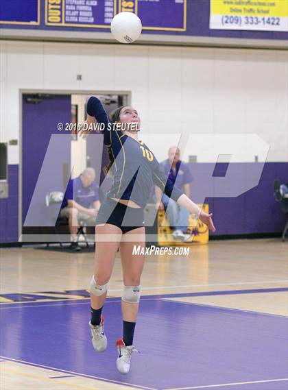 Thumbnail 1 in Turlock vs. Pitman (CIF SJS D1 Final) photogallery.