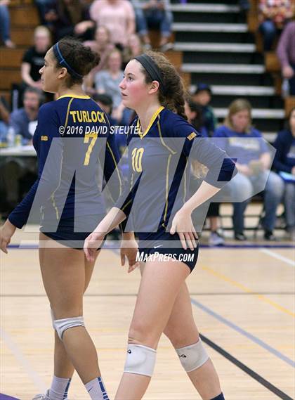 Thumbnail 2 in Turlock vs. Pitman (CIF SJS D1 Final) photogallery.