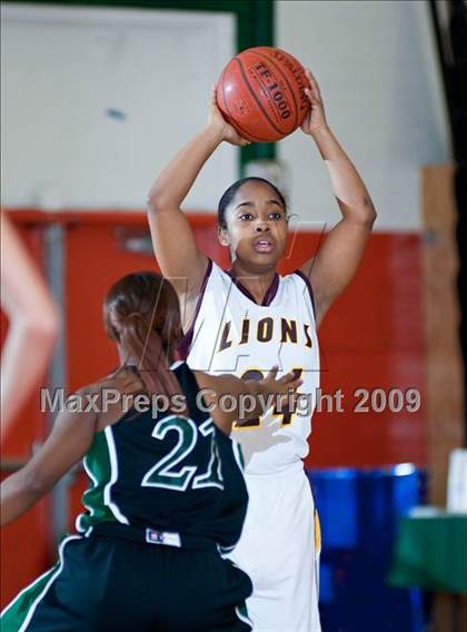 Thumbnail 1 in Arlington vs. Upland (Lady Bears Holiday Classic) photogallery.