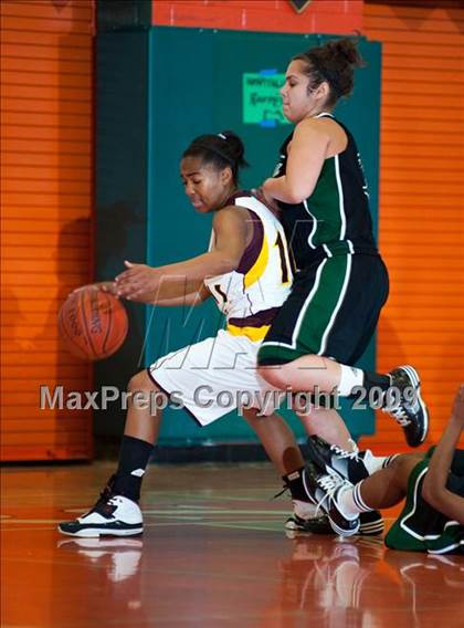 Thumbnail 1 in Arlington vs. Upland (Lady Bears Holiday Classic) photogallery.