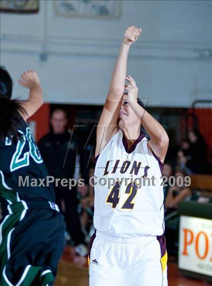 Thumbnail 1 in Arlington vs. Upland (Lady Bears Holiday Classic) photogallery.