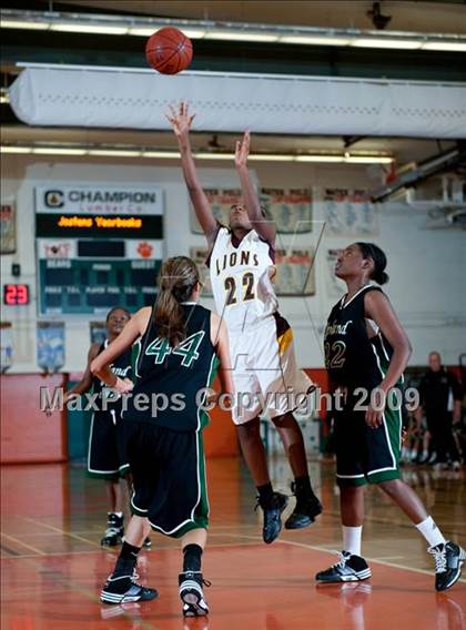 Thumbnail 1 in Arlington vs. Upland (Lady Bears Holiday Classic) photogallery.