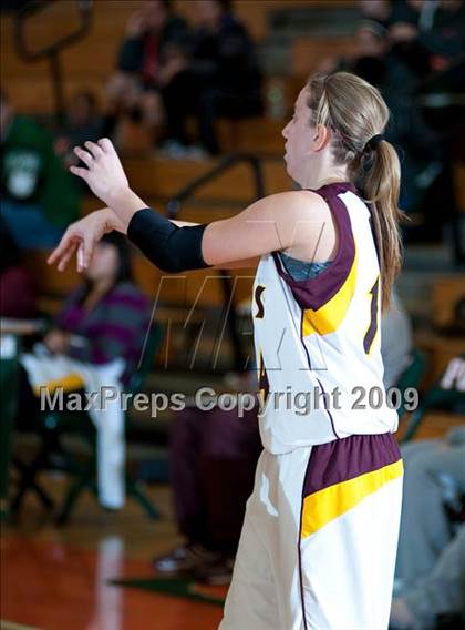 Thumbnail 3 in Arlington vs. Upland (Lady Bears Holiday Classic) photogallery.