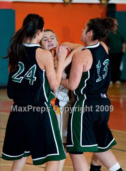Thumbnail 2 in Arlington vs. Upland (Lady Bears Holiday Classic) photogallery.