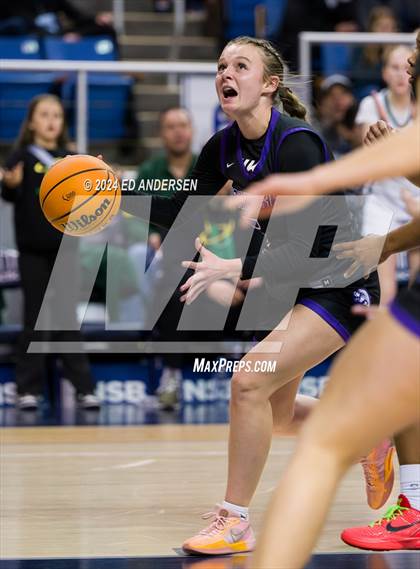 Thumbnail 2 in Bishop Manogue vs. Spanish Springs (NIAA 4A State Championship) photogallery.