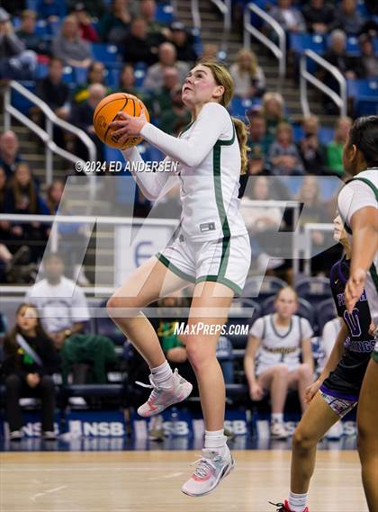 Thumbnail 2 in Bishop Manogue vs. Spanish Springs (NIAA 4A State Championship) photogallery.