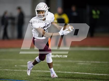 Thumbnail 3 in Rowlett vs Sachse photogallery.