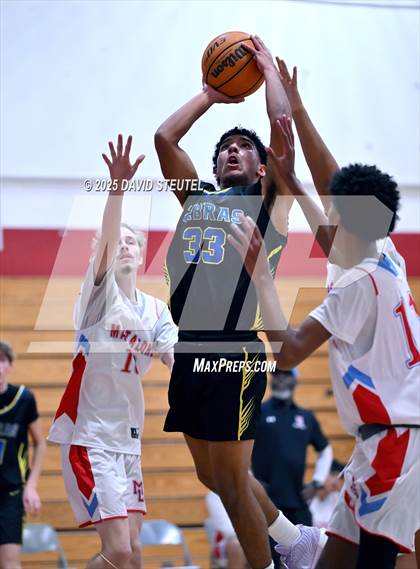 Thumbnail 3 in Lincoln @ Mira Loma photogallery.