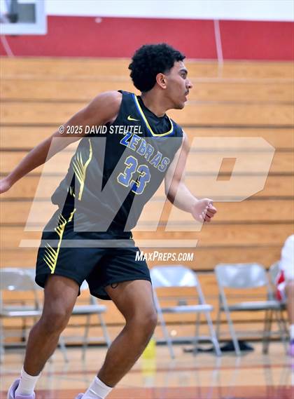 Thumbnail 2 in Lincoln @ Mira Loma photogallery.