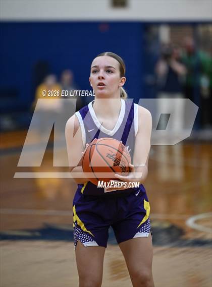 Thumbnail 2 in Federal Hocking vs. Valley (OHSAA Division VI District Final) photogallery.
