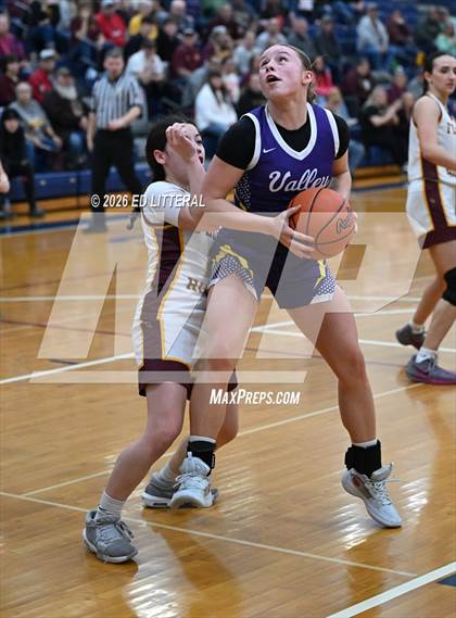 Thumbnail 3 in Federal Hocking vs. Valley (OHSAA Division VI District Final) photogallery.