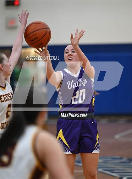 Thumbnail 1 in Federal Hocking vs. Valley (OHSAA Division VI District Final) photogallery.