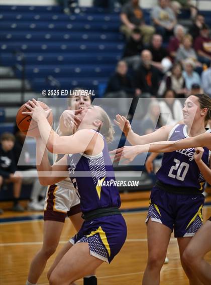 Thumbnail 1 in Federal Hocking vs. Valley (OHSAA Division VI District Final) photogallery.