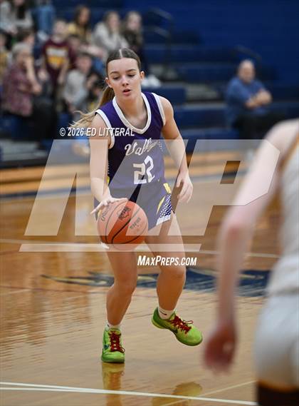 Thumbnail 3 in Federal Hocking vs. Valley (OHSAA Division VI District Final) photogallery.