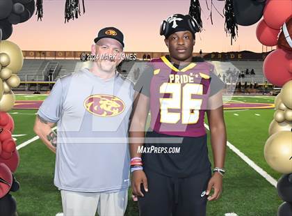 Thumbnail 2 in Mountain Pointe (Senior Night) photogallery.