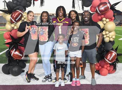 Thumbnail 3 in Mountain Pointe (Senior Night) photogallery.